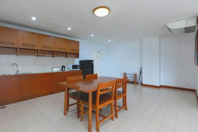 Waterfront Suites Phuket by Centara – Foto’s 11